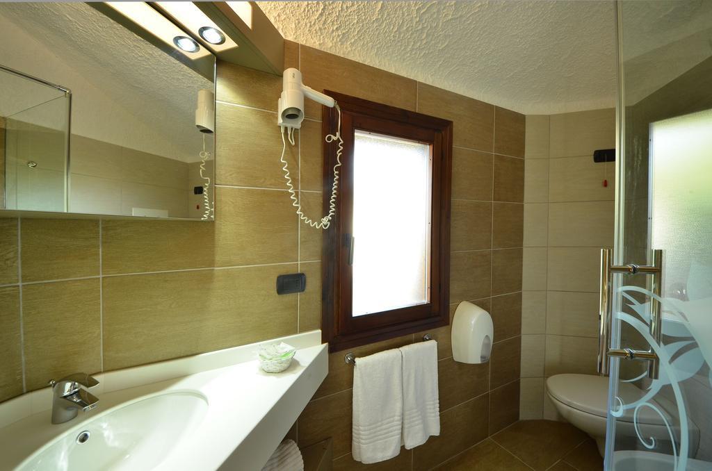 Calanica Resort เชฟาลู ภายนอก รูปภาพ